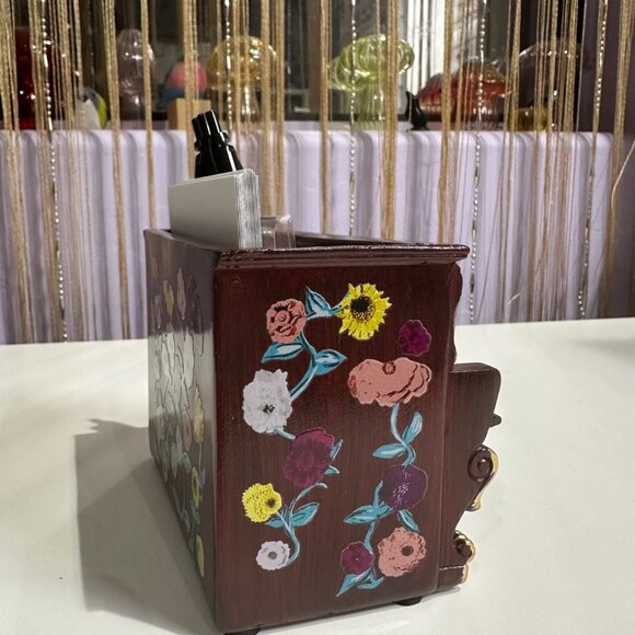 Handmade Taylor Swift Eras Tour Acoustic Set Piano - Swiftie Desk Organizer - Picture 2 of 6